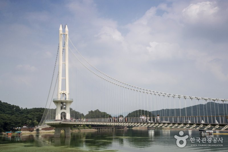 Yedangho Suspension Bridge (예당호 출렁다리) (7/11)