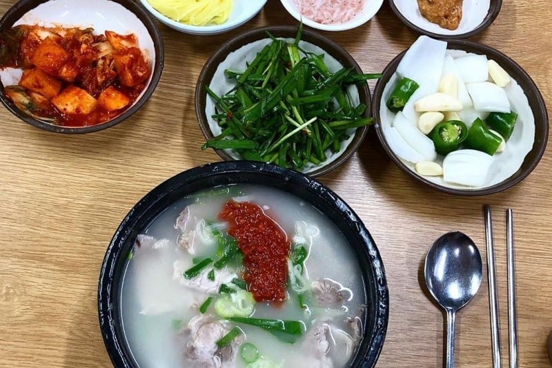 Pohang Dwaeji Gukbap (2/4)