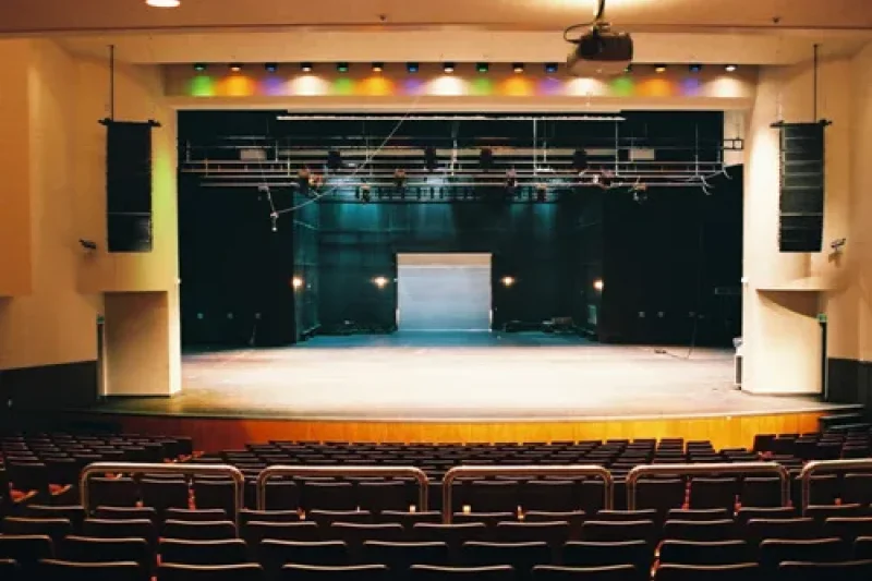 Ayang Art Center  (1/3)