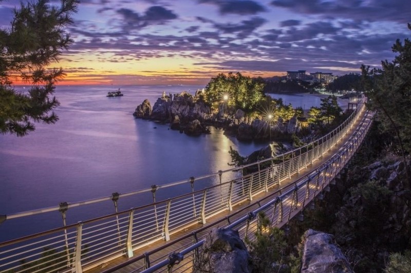Chuam Suspension Bridge (7/10)