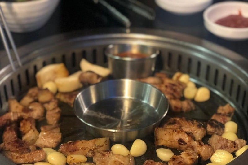 Hayeong (Offering Roasted Black Pork) (흑돼지구이집 하영) (6/11)