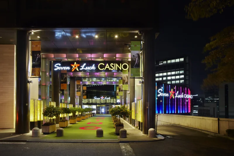 SEVEN LUCK CASINO Millennium Seoul Hilton (7/7)