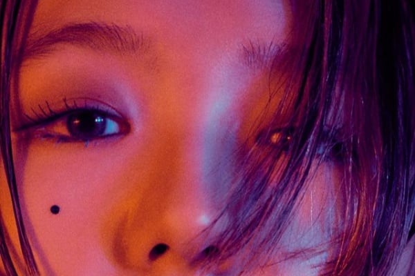 Seong HAE-RI(HAERI) has debuted as a soloist, releasing her first mini-album.