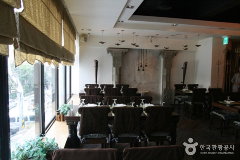 Ganga - Apgujeong Branch  (7/9)