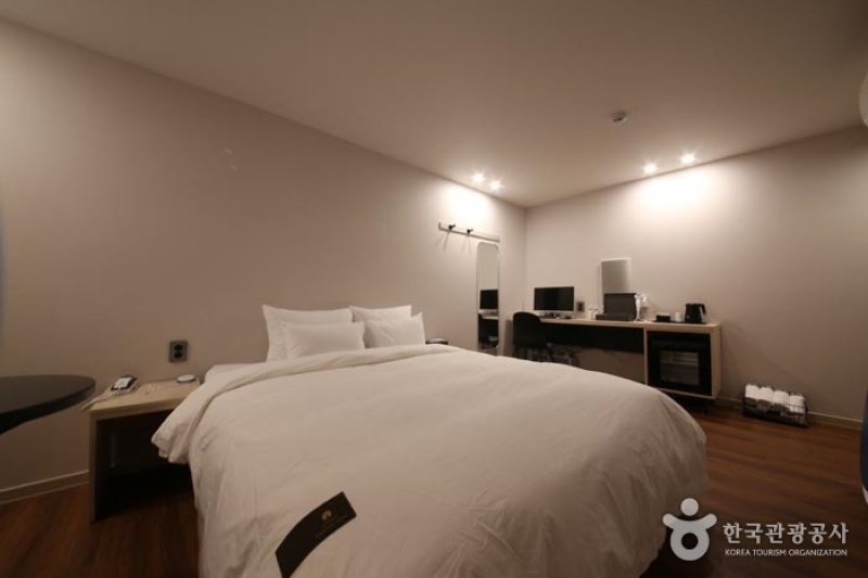 Hotel French Code [Korea Quality] / 호텔 프렌치코드 [한국관광 품질인증/Korea Quality] (6/48)