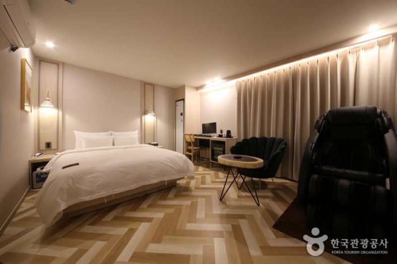 Hotel French Code [Korea Quality] / 호텔 프렌치코드 [한국관광 품질인증/Korea Quality] (23/48)