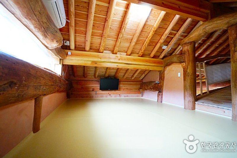 NABIdream Hanok Stay [Korea Quality] / 한옥펜션 나비의 꿈 [한국관광 품질인증/Korea Quality] (8/9)