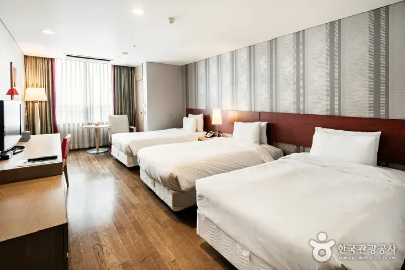Ramada Hotel &amp; Suites by Wyndham Seoul Namdaemun [Korea Quality] / 라마다 호텔앤스위트 서울남대문 [한국관광 품질인증/Korea Quality] (7/44)