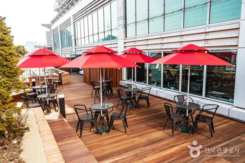Ramada Hotel &amp; Suites by Wyndham Seoul Namdaemun [Korea Quality] / 라마다 호텔앤스위트 서울남대문 [한국관광 품질인증/Korea Quality] (41/44)