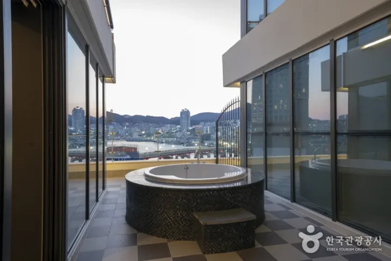 La Valse Hotel Busan [Korea Quality] / 라발스호텔 [한국관광 품질인증/Korea Quality] (41/59)
