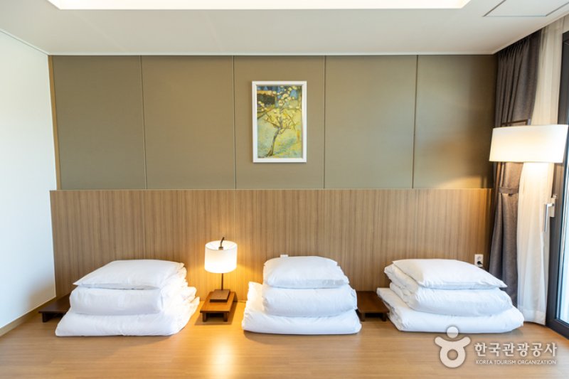 Ramada Plaza by Wyndham Yeosu [Korea Quality] / 라마다프라자 바이윈덤 여수 [한국관광 품질인증/Korea Quality] (10/49)
