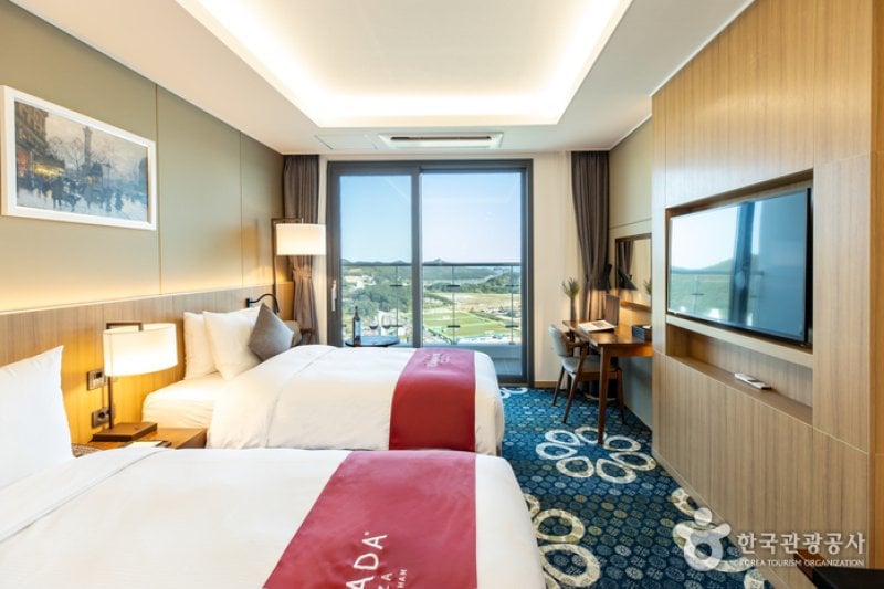Ramada Plaza by Wyndham Yeosu [Korea Quality] / 라마다프라자 바이윈덤 여수 [한국관광 품질인증/Korea Quality] (11/49)