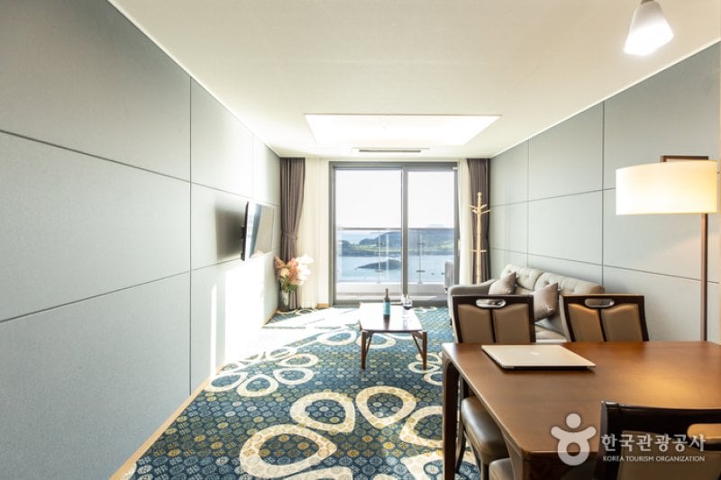 Ramada Plaza by Wyndham Yeosu [Korea Quality] / 라마다프라자 바이윈덤 여수 [한국관광 품질인증/Korea Quality] (20/49)