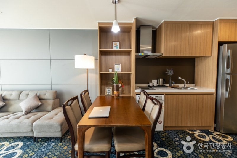 Ramada Plaza by Wyndham Yeosu [Korea Quality] / 라마다프라자 바이윈덤 여수 [한국관광 품질인증/Korea Quality] (22/49)