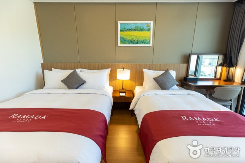 Ramada Plaza by Wyndham Yeosu [Korea Quality] / 라마다프라자 바이윈덤 여수 [한국관광 품질인증/Korea Quality] (26/49)