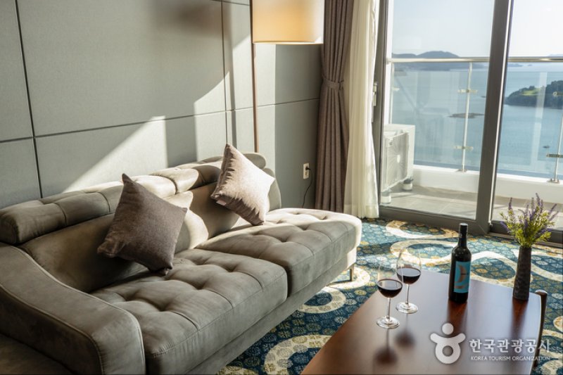 Ramada Plaza by Wyndham Yeosu [Korea Quality] / 라마다프라자 바이윈덤 여수 [한국관광 품질인증/Korea Quality] (31/49)