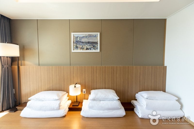 Ramada Plaza by Wyndham Yeosu [Korea Quality] / 라마다프라자 바이윈덤 여수 [한국관광 품질인증/Korea Quality] (37/49)