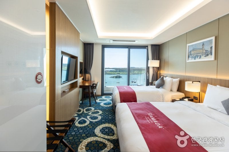 Ramada Plaza by Wyndham Yeosu [Korea Quality] / 라마다프라자 바이윈덤 여수 [한국관광 품질인증/Korea Quality] (40/49)