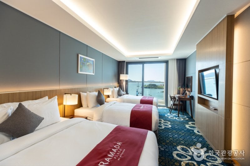 Ramada Plaza by Wyndham Yeosu [Korea Quality] / 라마다프라자 바이윈덤 여수 [한국관광 품질인증/Korea Quality] (42/49)
