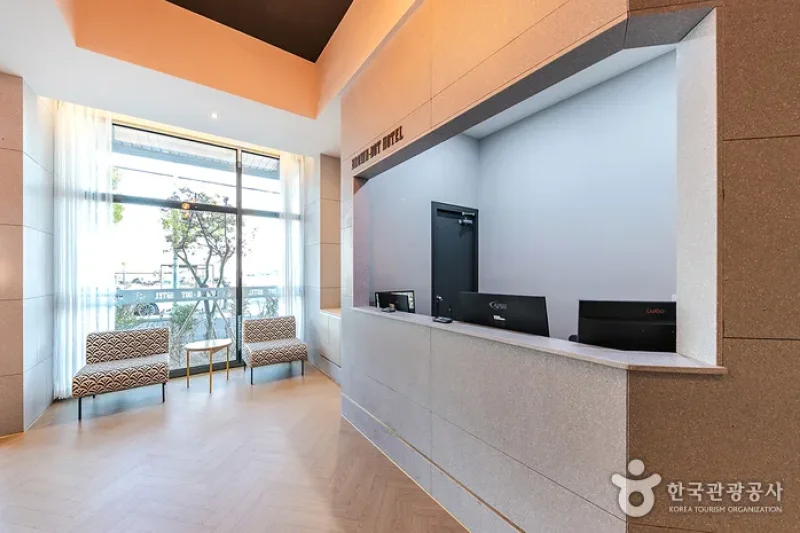 Brown Dot Hotel  (26/30)