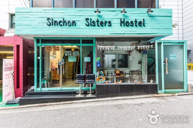 Sinchon Sisters Hostel [Korea Quality] / 신촌 시스터즈 [한국관광 품질인증/Korea Quality] (11/12)