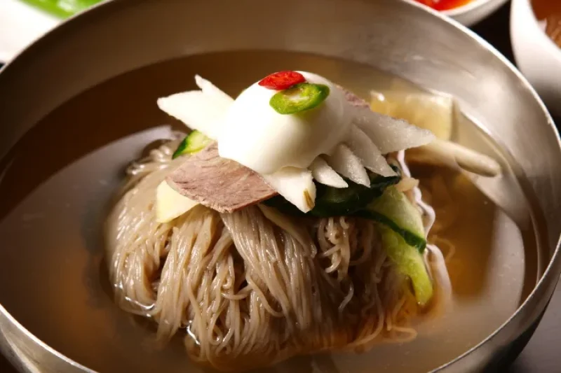 Daedonggang Sikdang  (1/11)