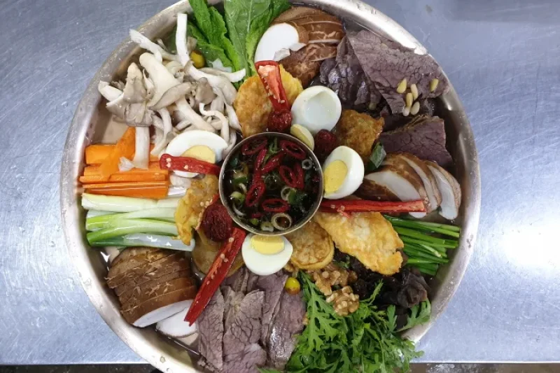 Daedonggang Sikdang  (5/11)