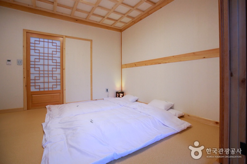 Wiyeonjae Hanok Stay [Korea Quality] / 위연재 [한국관광 품질인증/Korea Quality] (15/27)