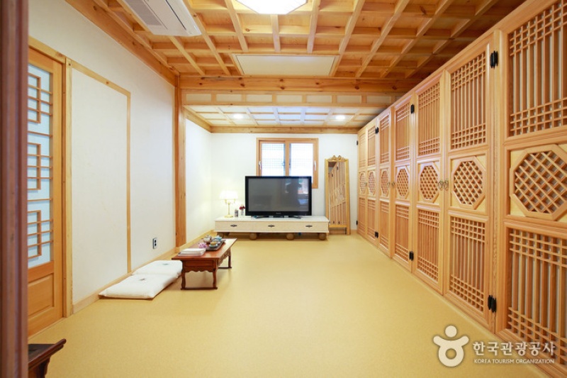 Wiyeonjae Hanok Stay [Korea Quality] / 위연재 [한국관광 품질인증/Korea Quality] (20/27)