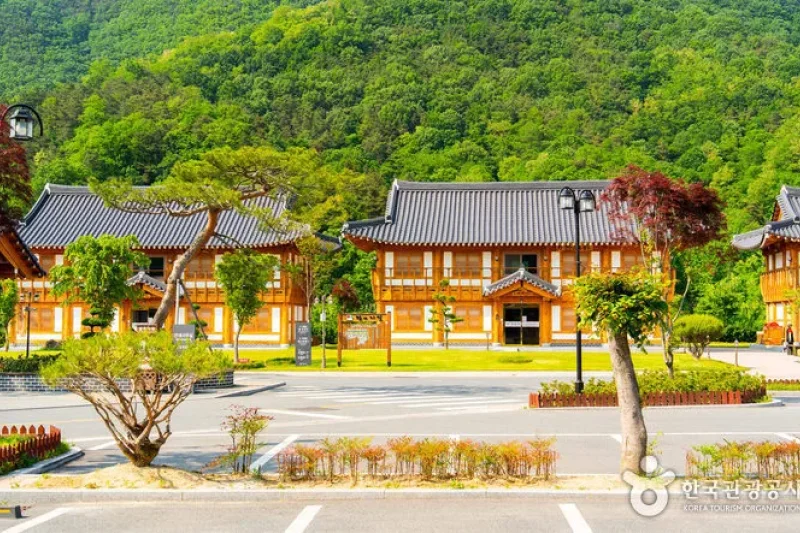 Sukjonggwan of the Royal Room [Korea Quality] / 왕의지밀 숙종관 [한국관광 품질인증/Korea Quality] (1/3)