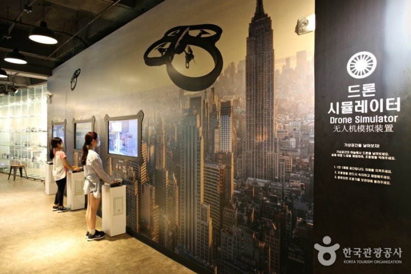 Animation Museum &amp; Toy Robot Studio (춘천 애니메이션박물관&amp;토이로봇관) (10/19)
