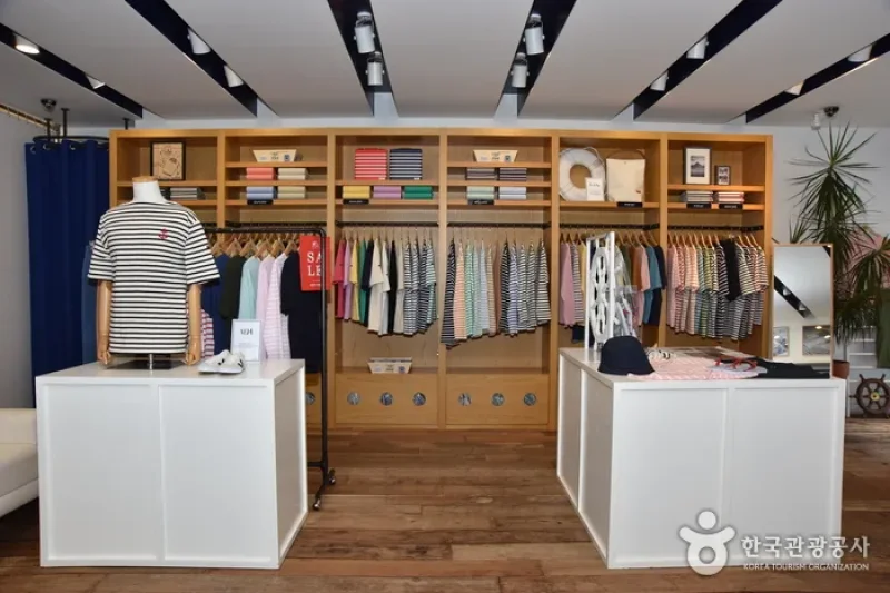 Saint James Boutique Seoul (세인트제임스 서울) (19/27)