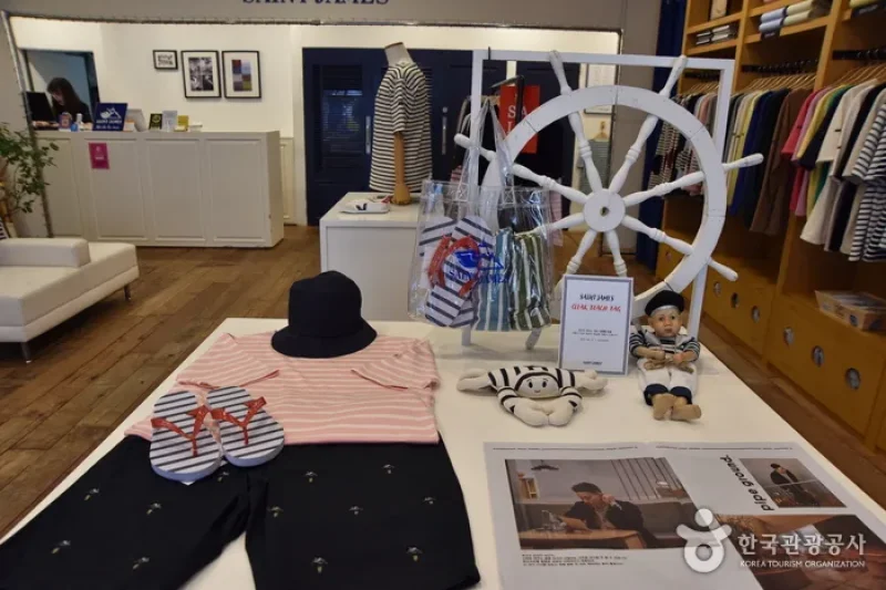 Saint James Boutique Seoul (세인트제임스 서울) (23/27)