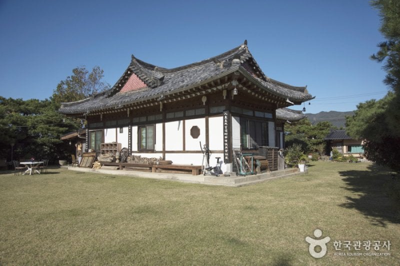 Chosim Sanbang  (2/25)