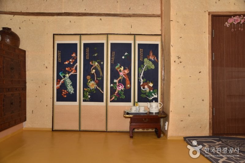 Chosim Sanbang  (12/25)