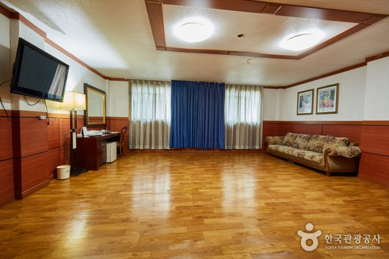 Backam Springs Hotel (백암스프링스호텔)[한국관광품질인증제/ Korea Quality] (13/31)