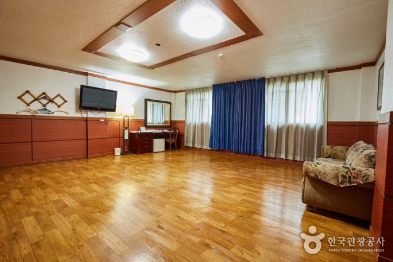 Backam Springs Hotel (백암스프링스호텔)[한국관광품질인증제/ Korea Quality] (14/31)