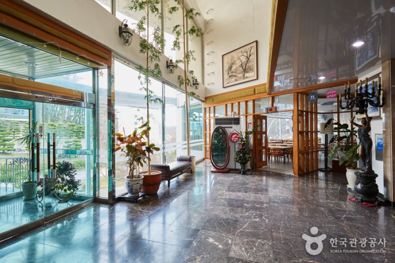 Backam Springs Hotel (백암스프링스호텔)[한국관광품질인증제/ Korea Quality] (17/31)