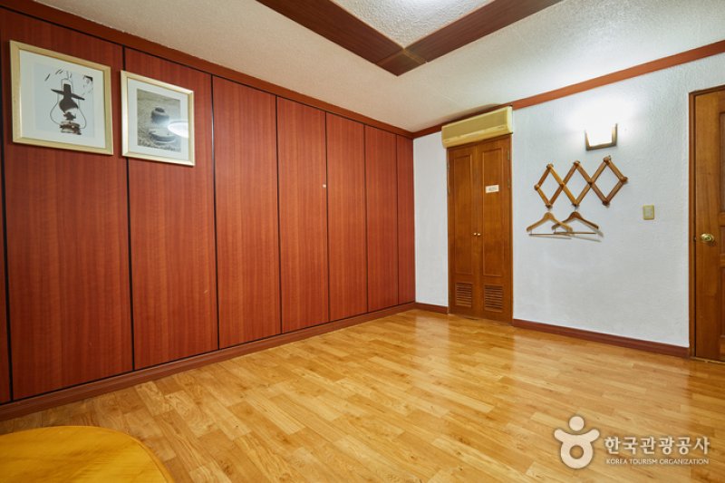 Backam Springs Hotel (백암스프링스호텔)[한국관광품질인증제/ Korea Quality] (29/31)