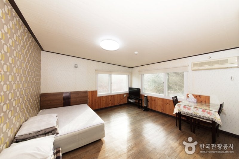 Jeil Sanjang - Goodstay  (18/25)
