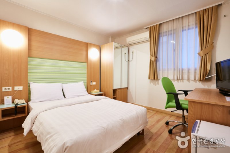 Appletree Hotel - Goodstay  (17/26)
