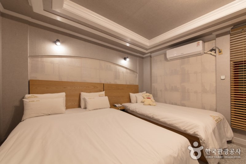 Hiddink Motel - Goodstay  (19/24)
