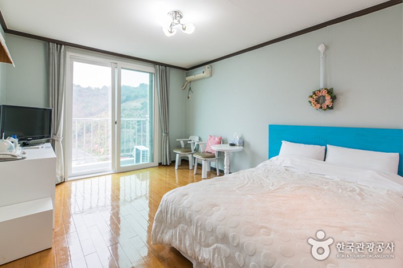 Jungdong Castle - Goodstay  (8/16)