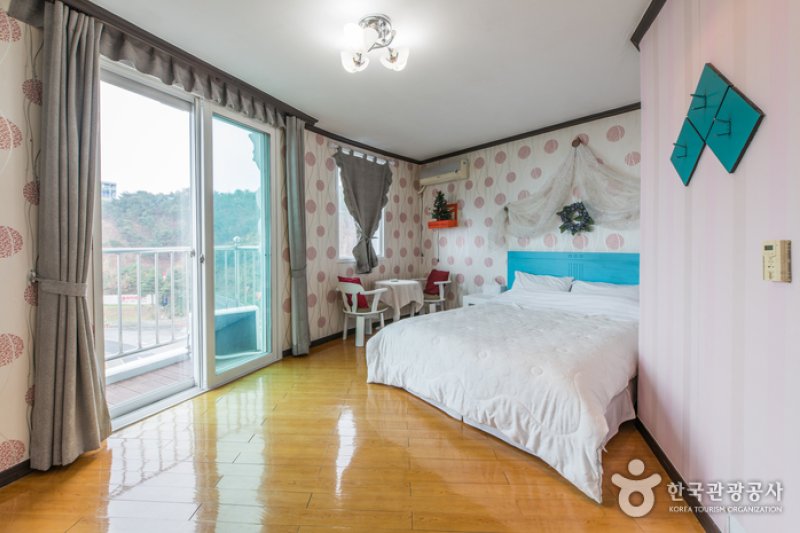 Jungdong Castle - Goodstay  (9/16)