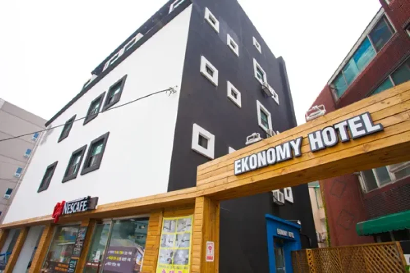 EKONOMY HOTEL - Goodstay  (1/36)
