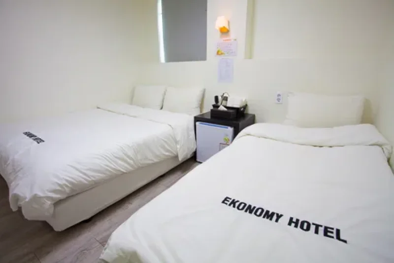 EKONOMY HOTEL - Goodstay  (16/36)