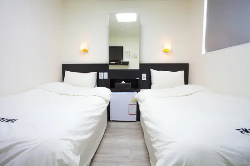 EKONOMY HOTEL - Goodstay  (22/36)