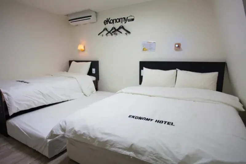 EKONOMY HOTEL - Goodstay  (24/36)
