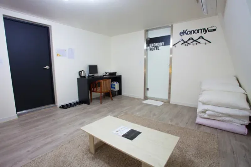 EKONOMY HOTEL - Goodstay  (28/36)