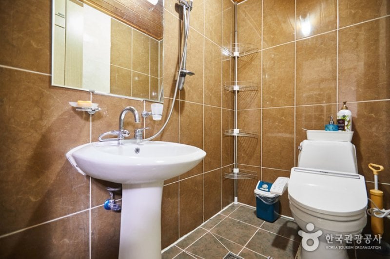 Seolguk Pension - Goodstay  (23/41)